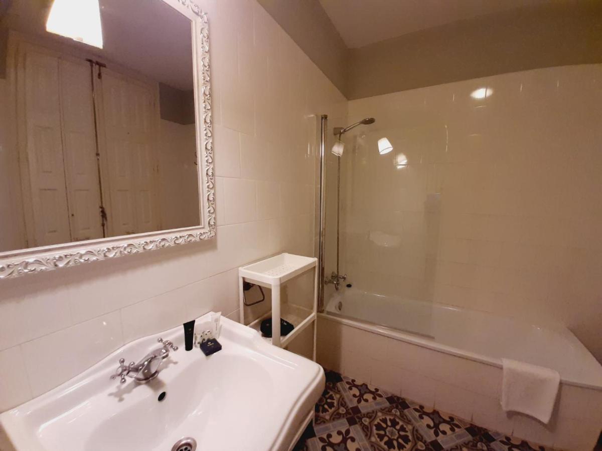 Lumine Luxury Suites By Gaiarooms Barselona Dış mekan fotoğraf
